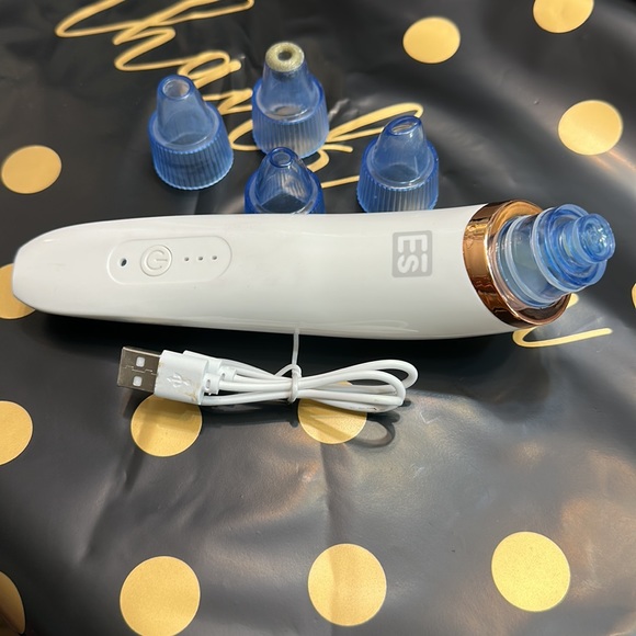 [SKINCARE] Pore Cleanser + 4 suction tips - Picture 3 of 5